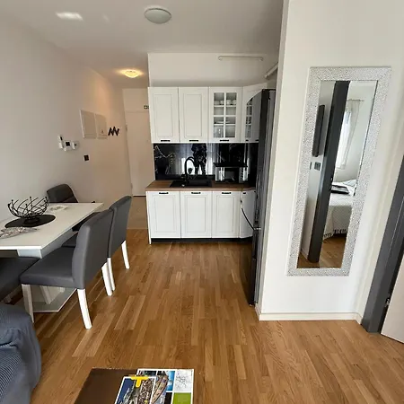 Lana With Private Parking * Pula