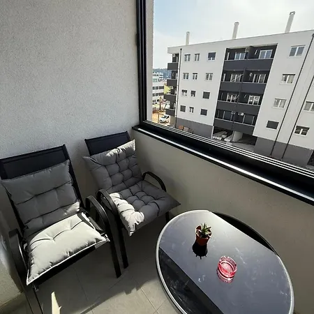 Lana With Private Parking Apartment *